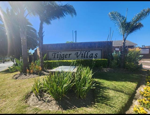 3 BEDROOM TOWNHOUSE FOR SALE IN TYGER VALLEY